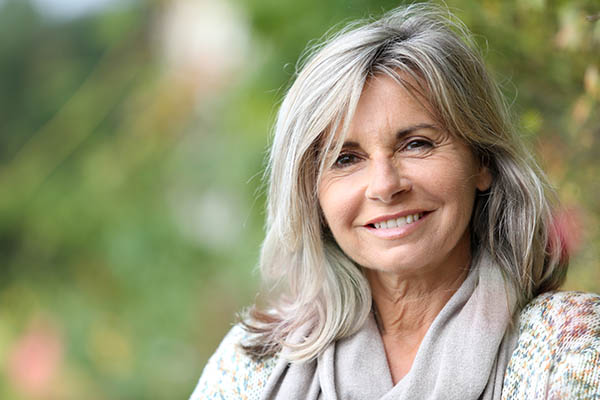 Dental Implants Vs  Dentures: Which Is Right For You?
